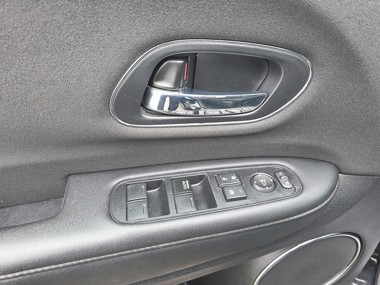 2021 Honda HR-V - Image 10