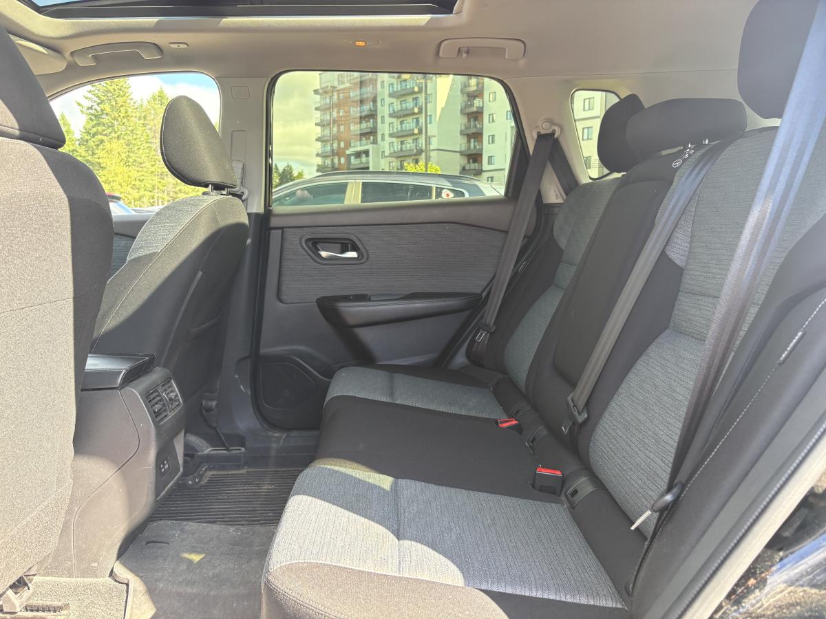 2023 Nissan Rogue - Image 7