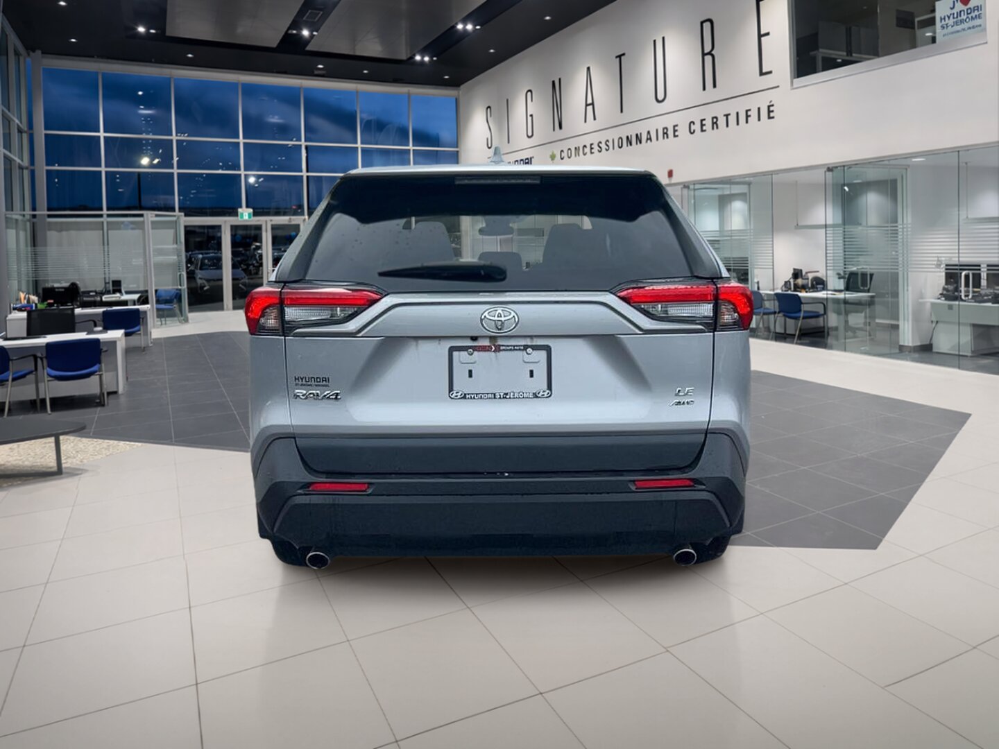 2023 Toyota RAV4 - Image 6