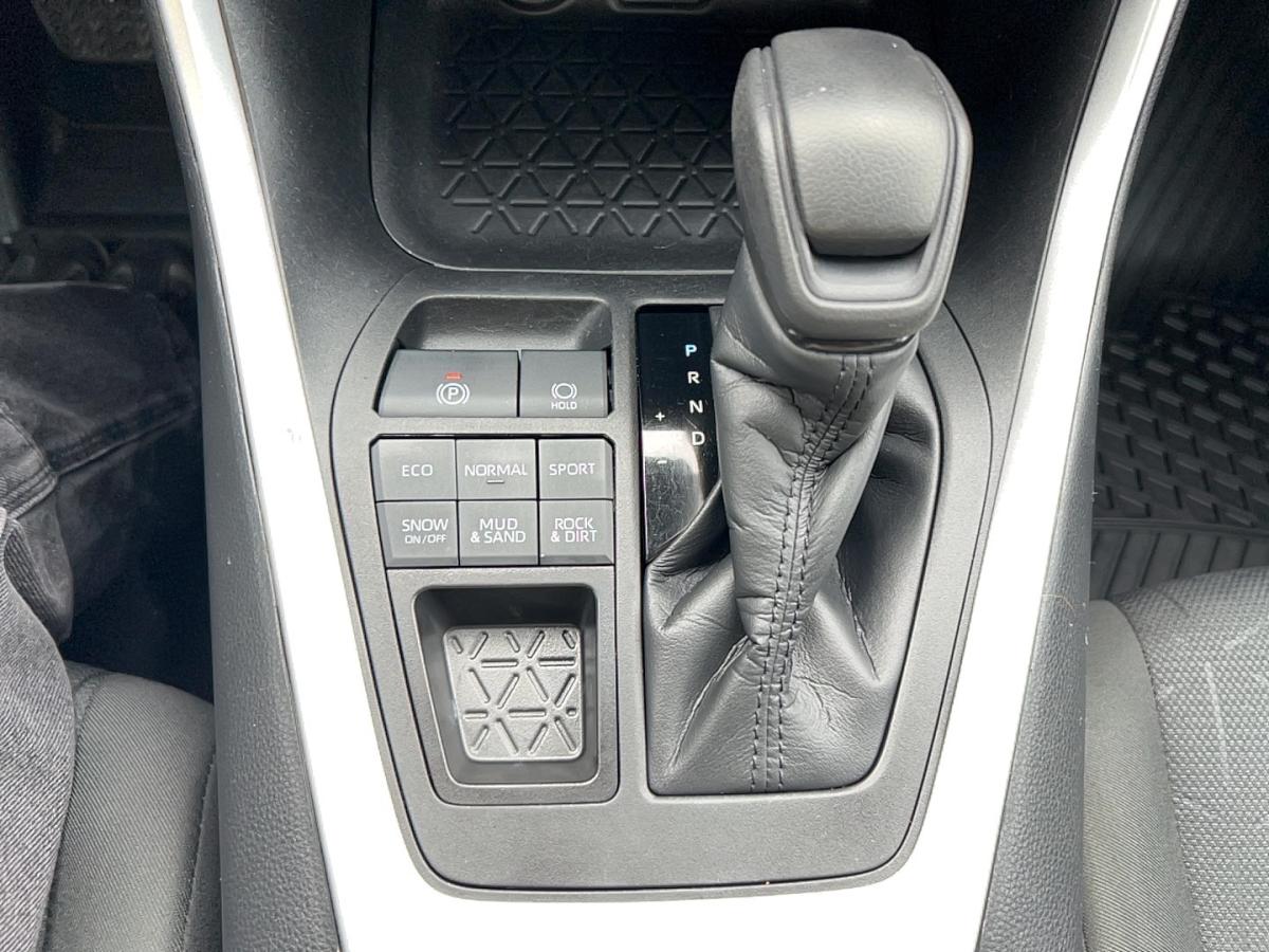 2023 Toyota RAV4 - Image 27