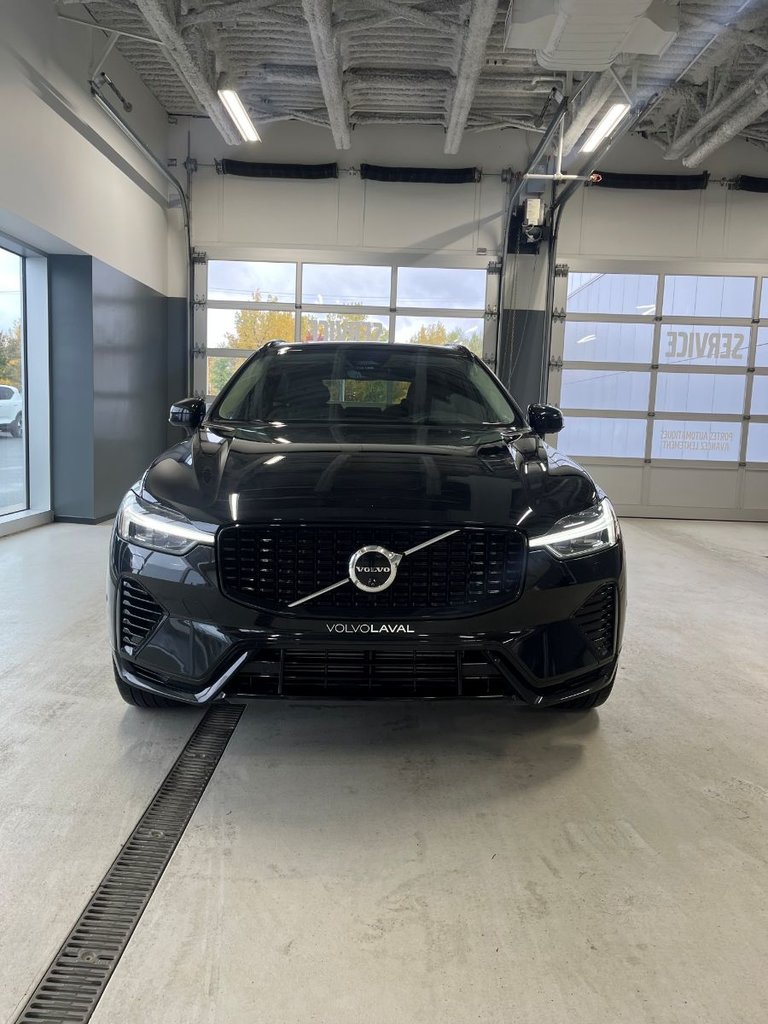 2025 Volvo XC60 Plug-In Hybrid - Image 7