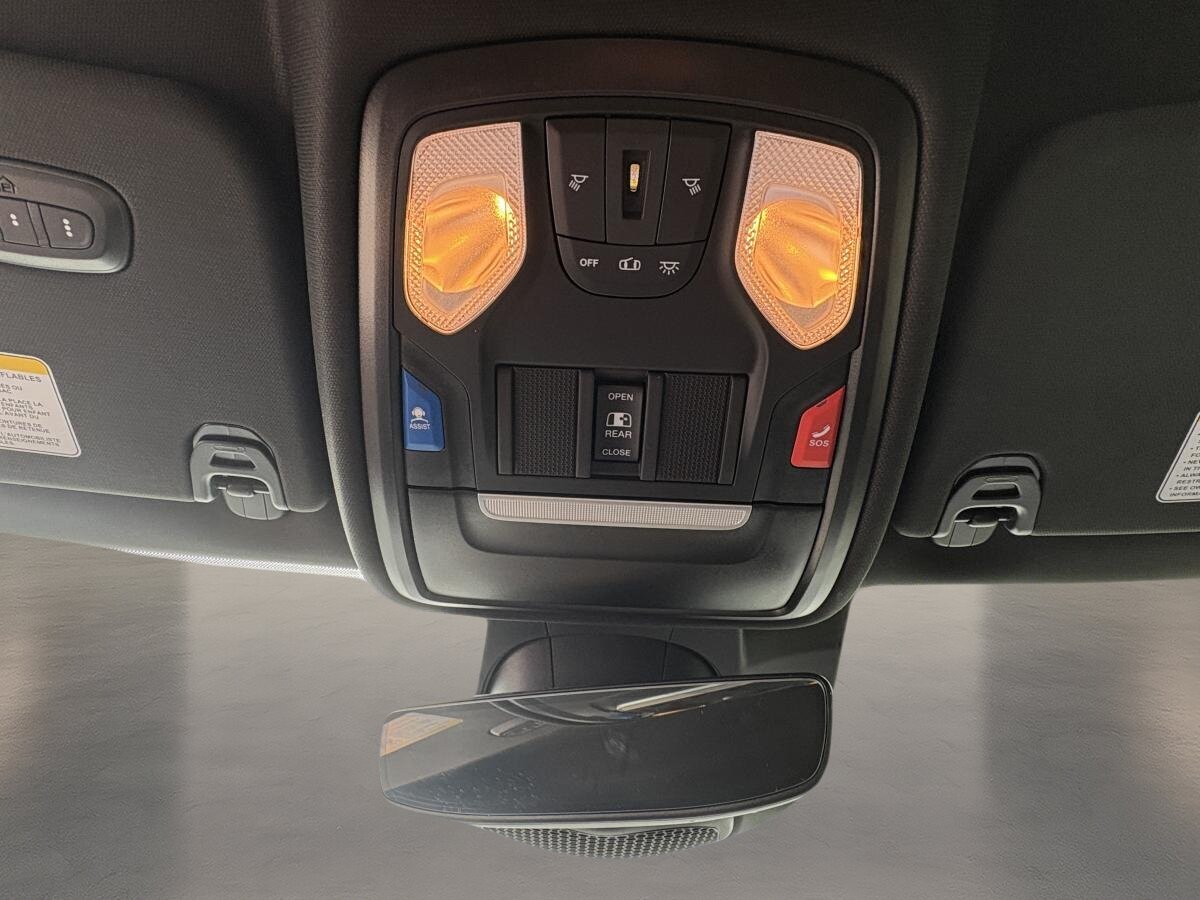 2023 RAM 1500 - Image 22