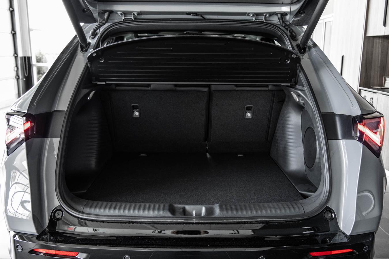 2026 Acura ADX - Image 11