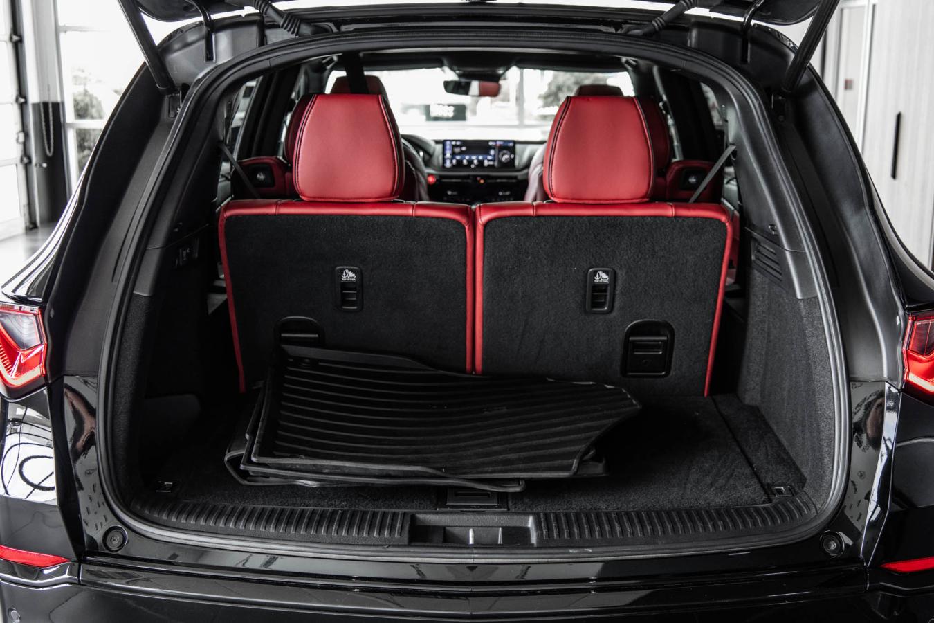 2025 Acura MDX - Image 11
