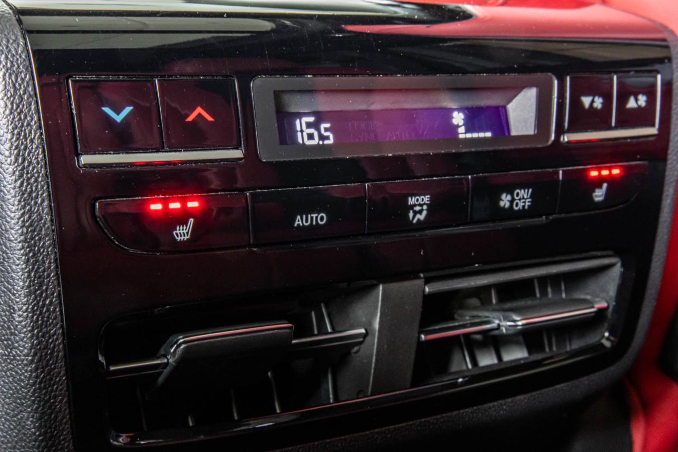2025 Acura MDX - Image 36