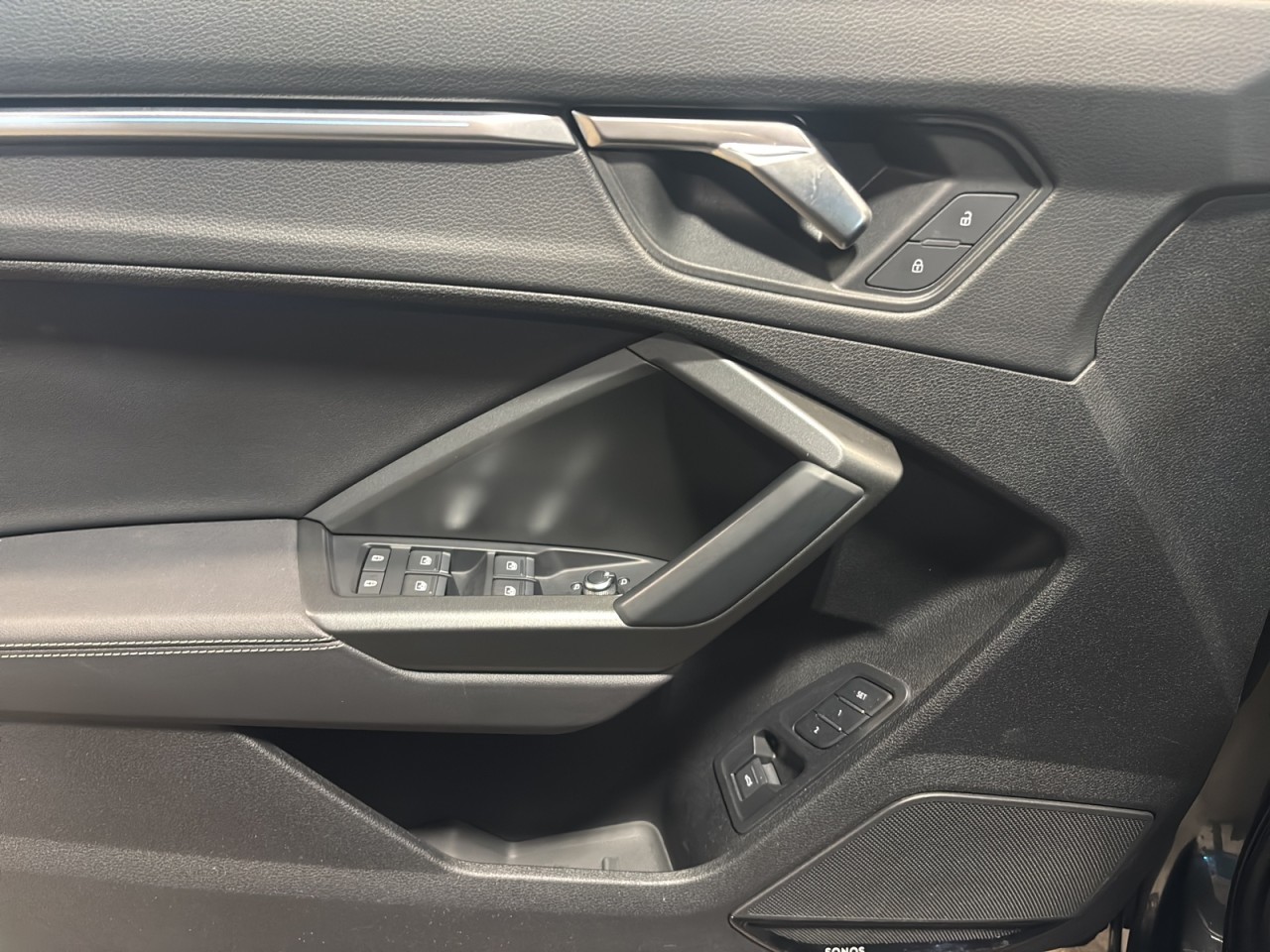 2023 Audi Q3 - Image 9