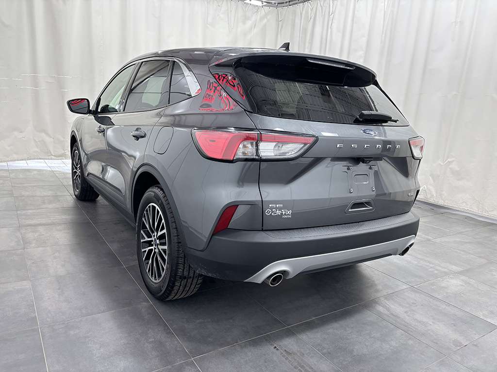 2021 Ford Escape Plug in - Image 6