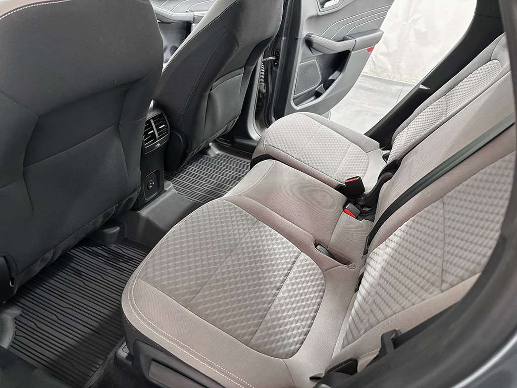 2021 Ford Escape Plug in - Image 14