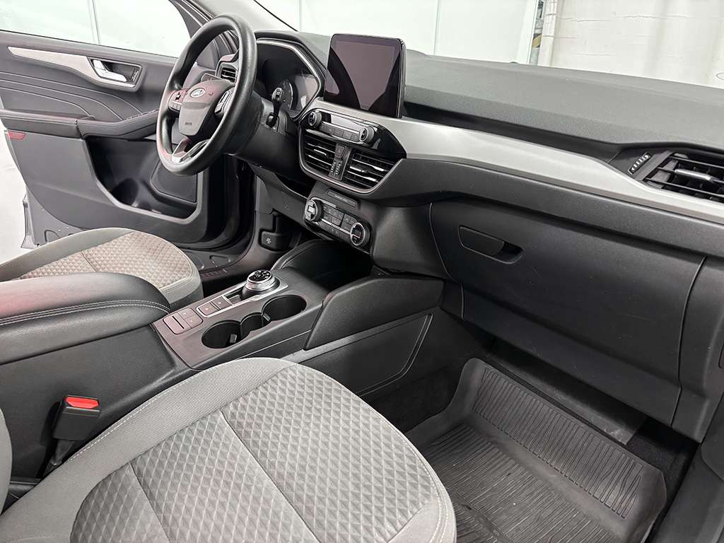 2021 Ford Escape Plug in - Image 16