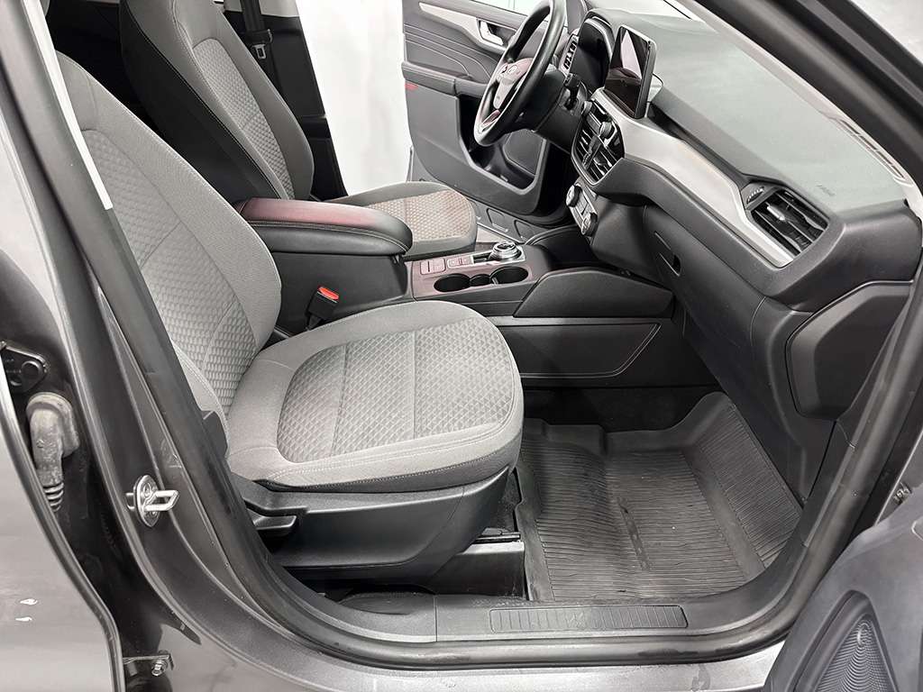 2021 Ford Escape Plug in - Image 17