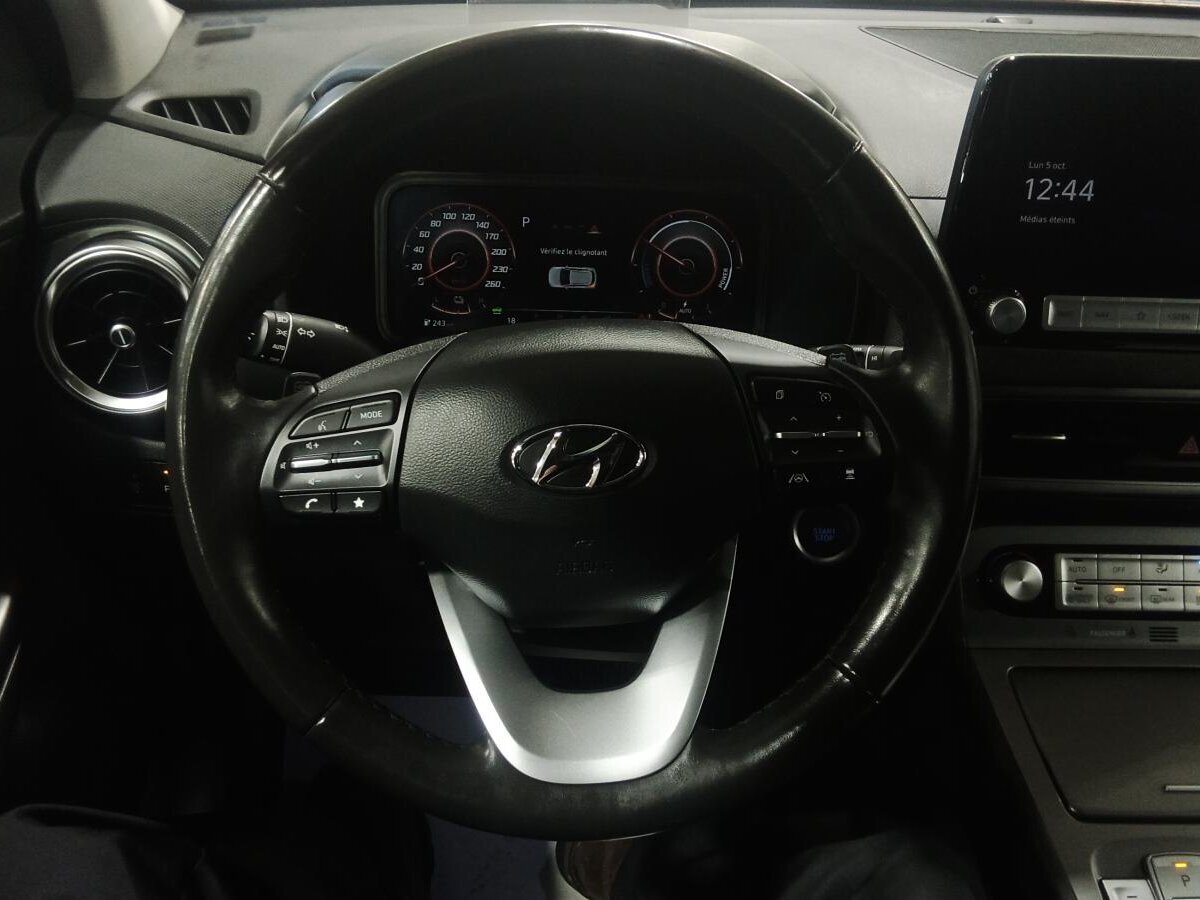 2023 Hyundai Kona - Image 15