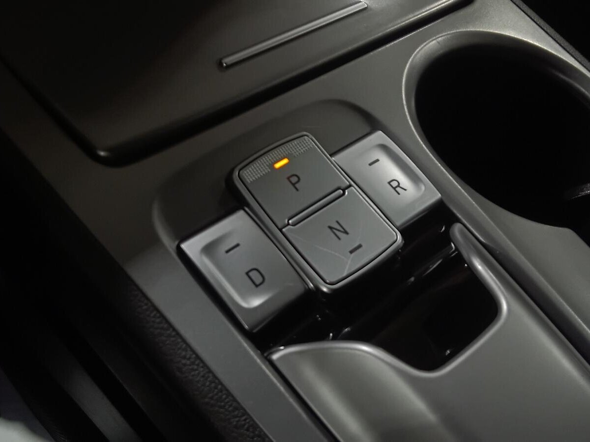 2023 Hyundai Kona - Image 28