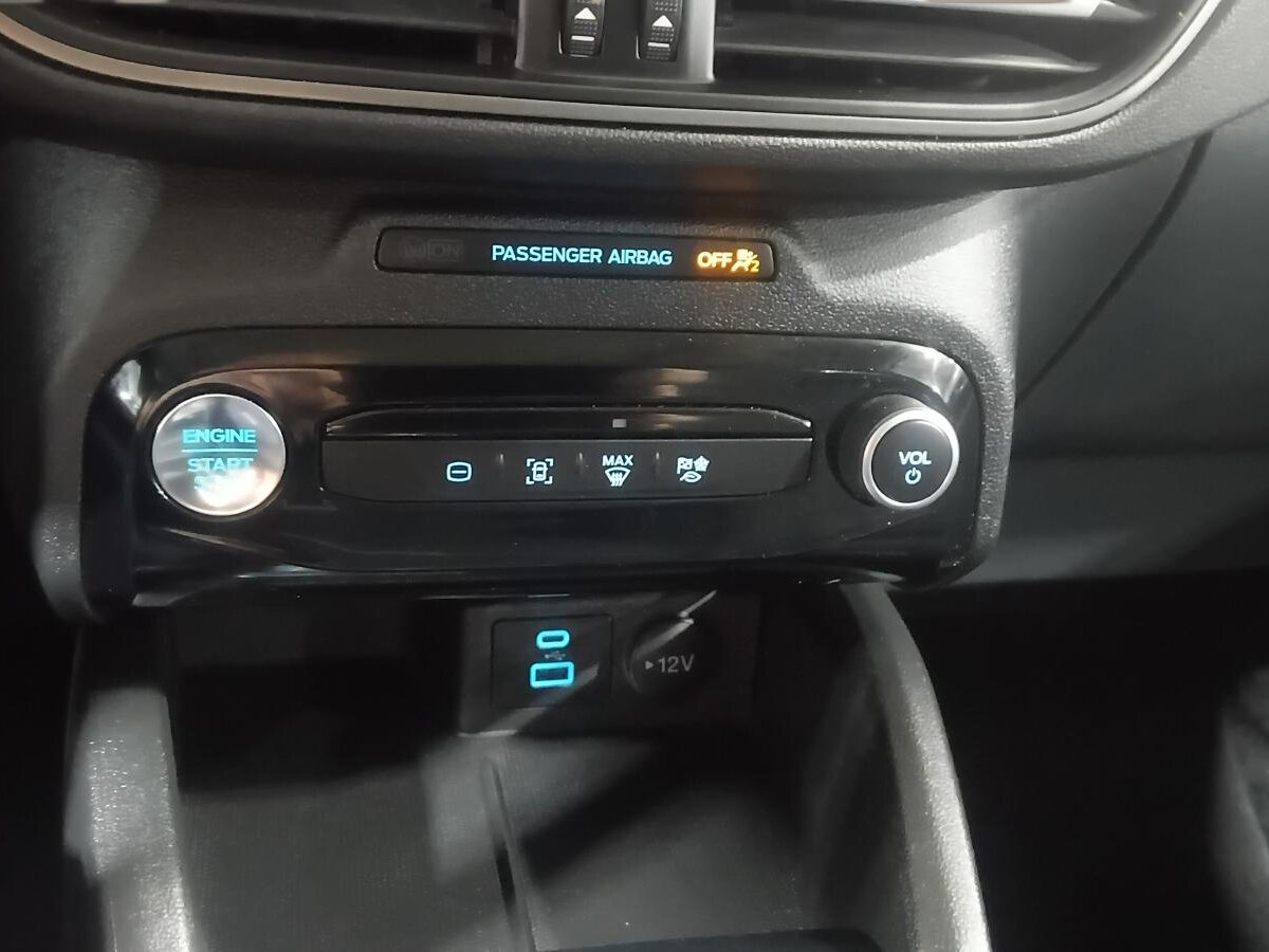 2023 Ford Escape Plug-in Hybrid - Image 20