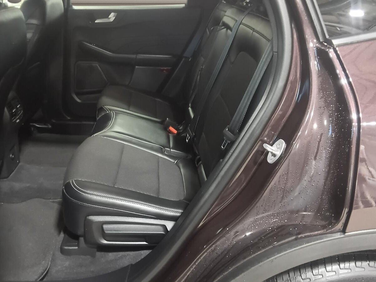 2023 Ford Escape Plug-in Hybrid - Image 25