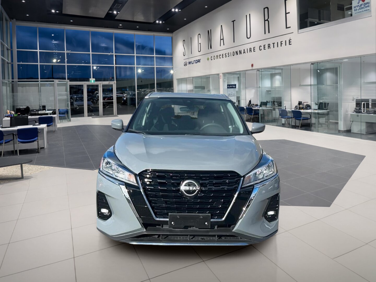 2023 Nissan Kicks - Image 2