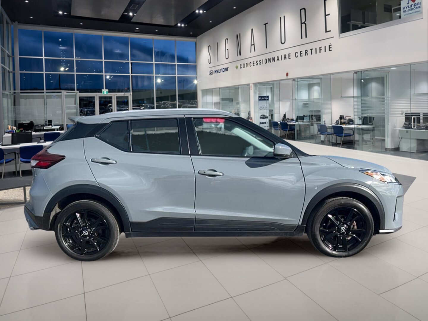 2023 Nissan Kicks - Image 4