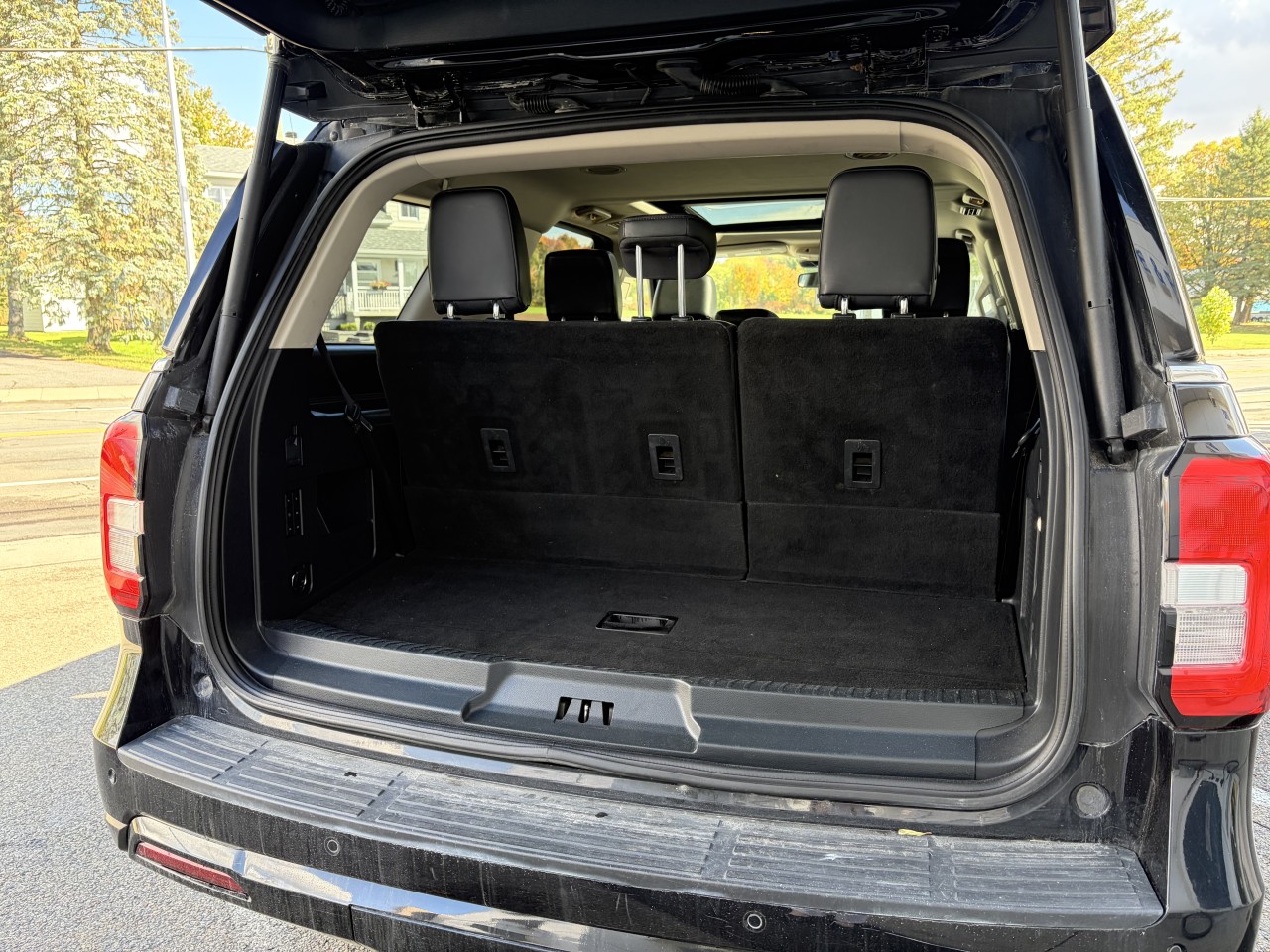 2023 Ford Expedition - Image 8
