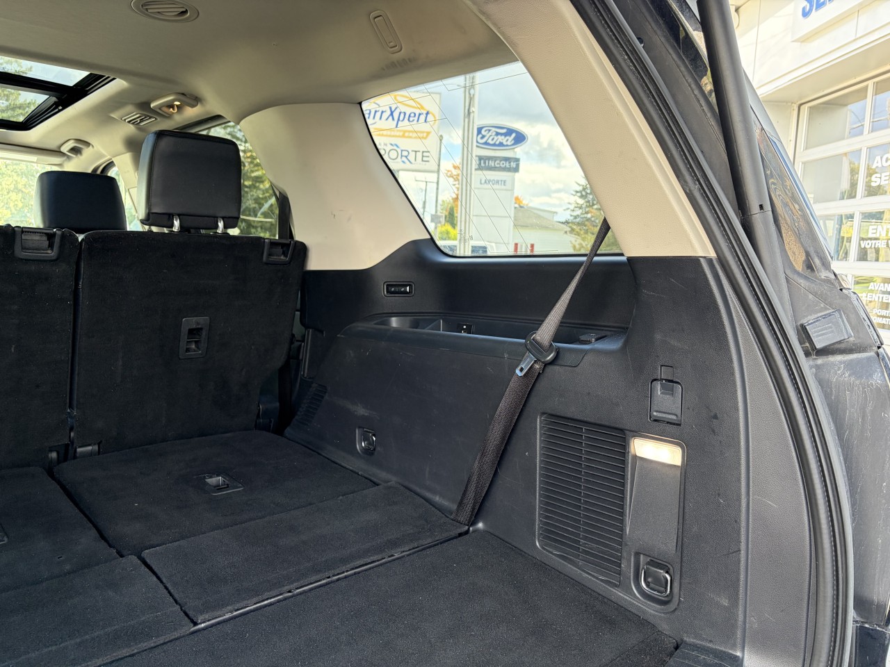 2023 Ford Expedition - Image 11