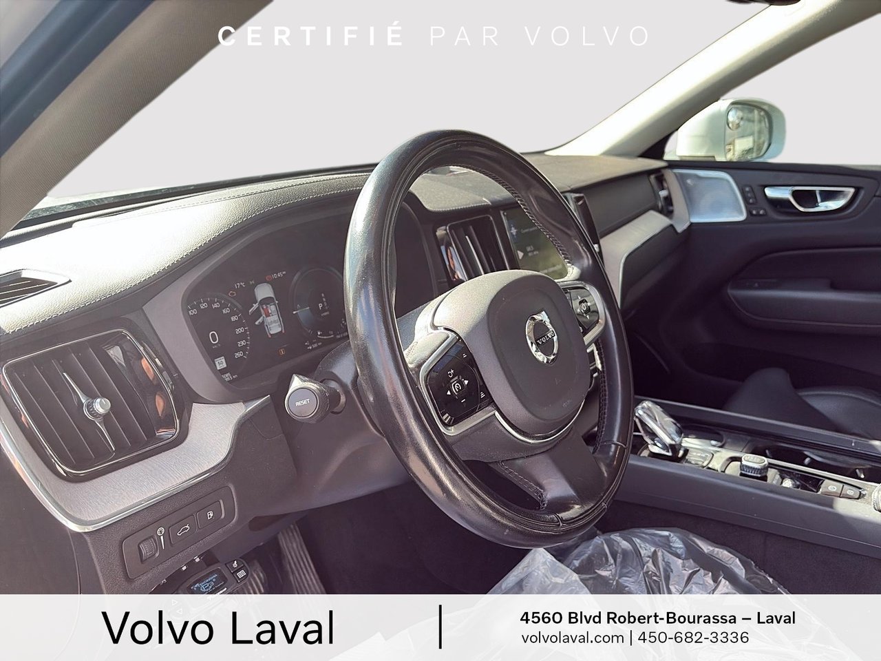 2021 Volvo XC60 - Image 11