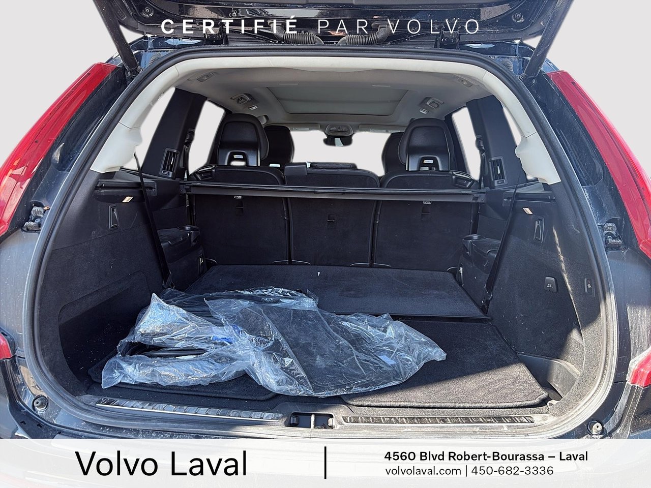 2025 Volvo XC90 Plug-In Hybrid - Image 5