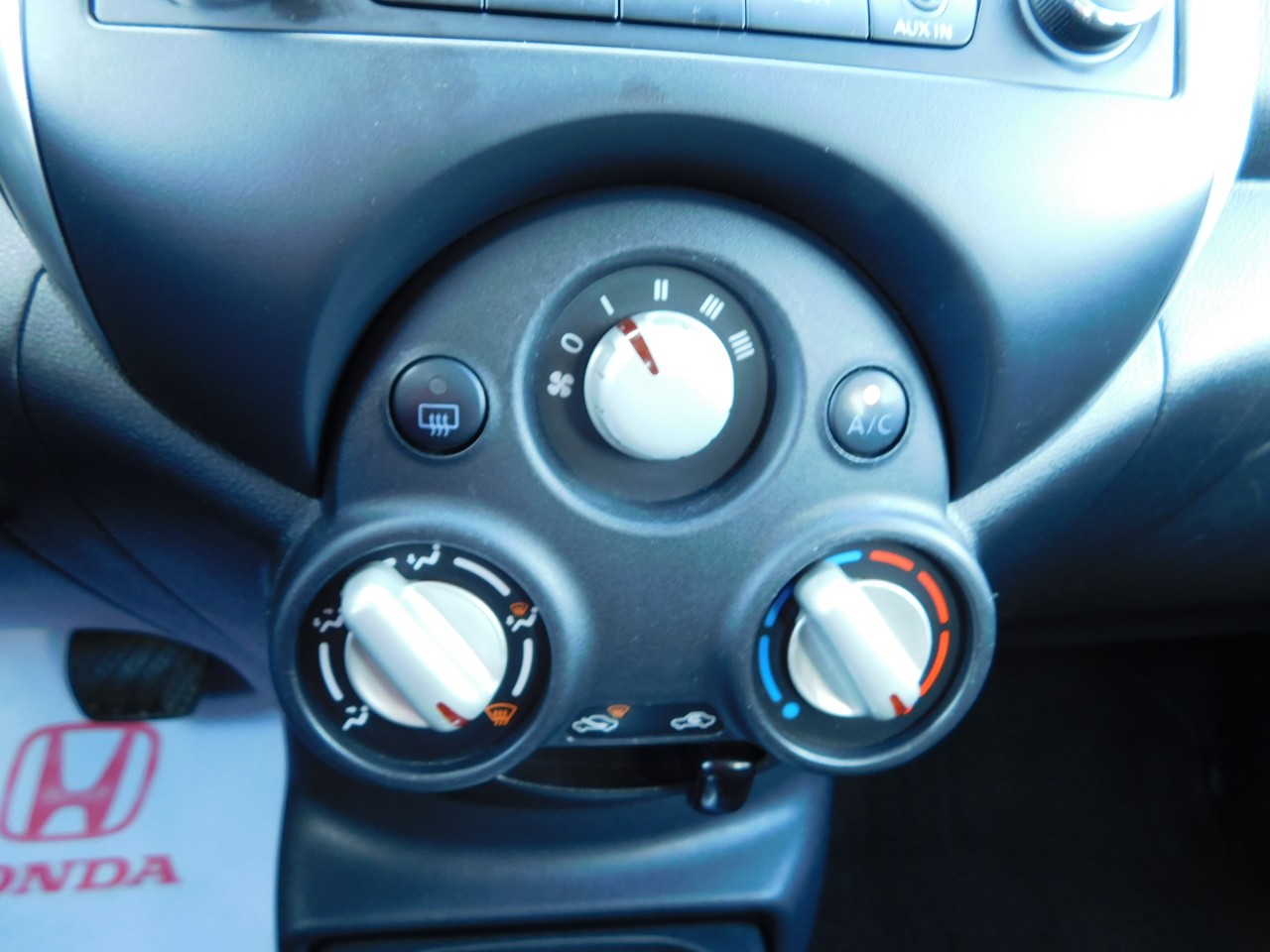 2017 Nissan Micra - Image 14
