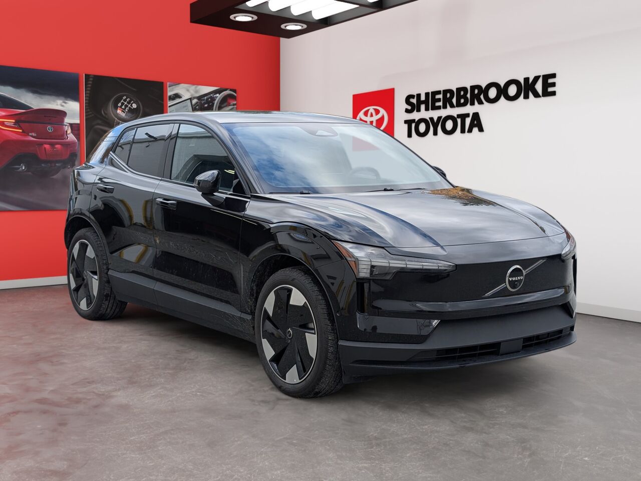 2025 Volvo EX30 - Image 2