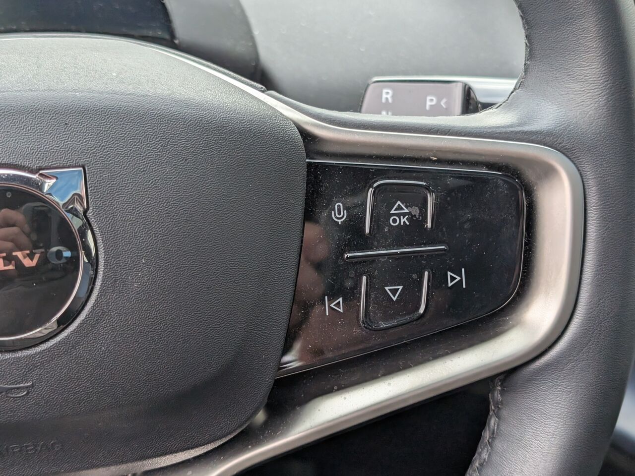 2025 Volvo EX30 - Image 12