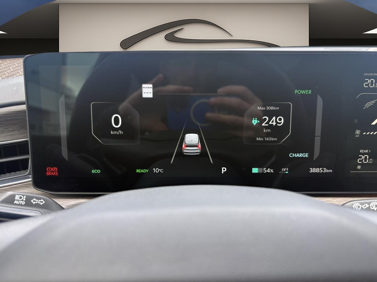 2025 Kia EV9 - Image 17