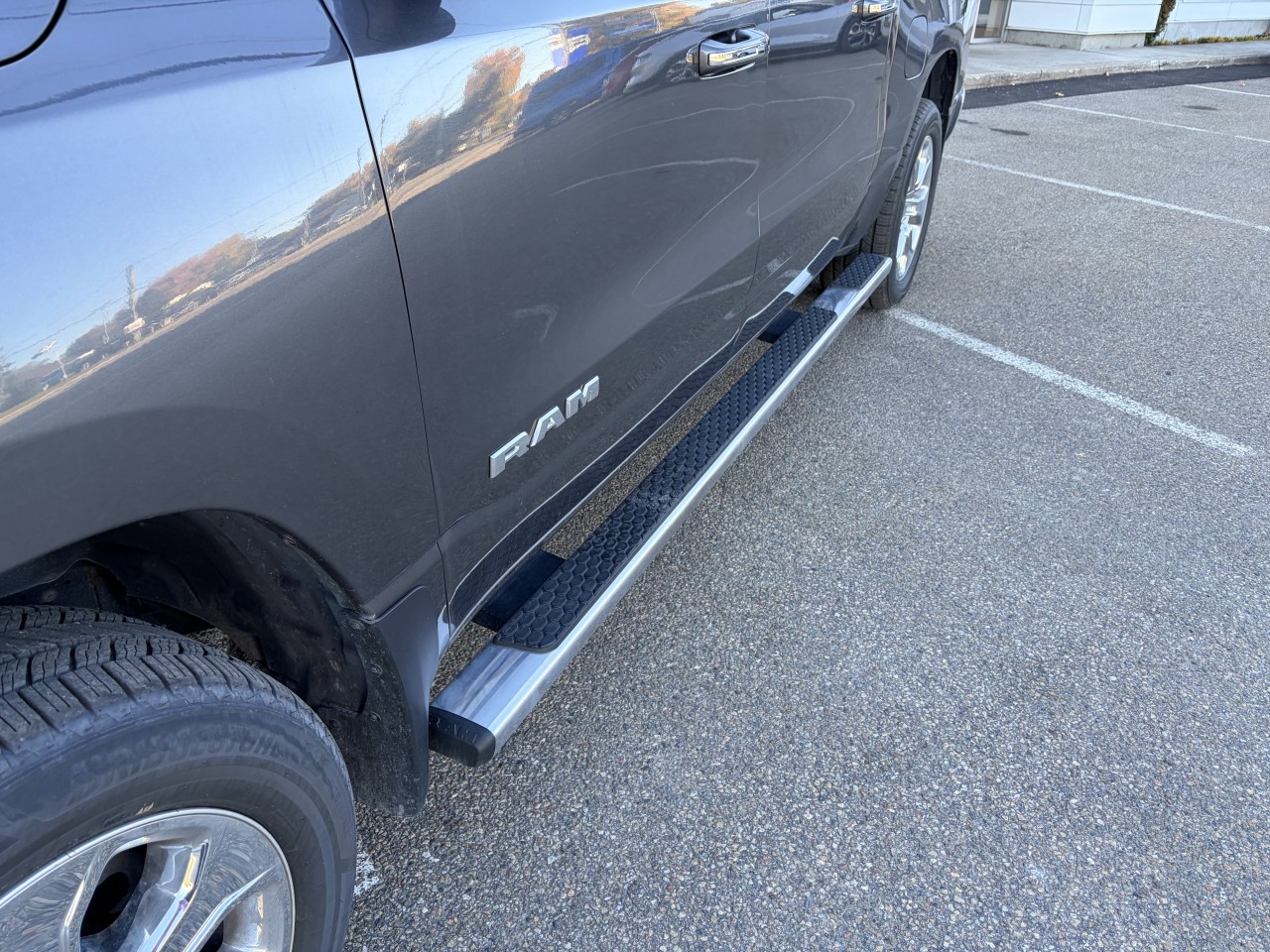 2019 Ram 1500 - Image 3
