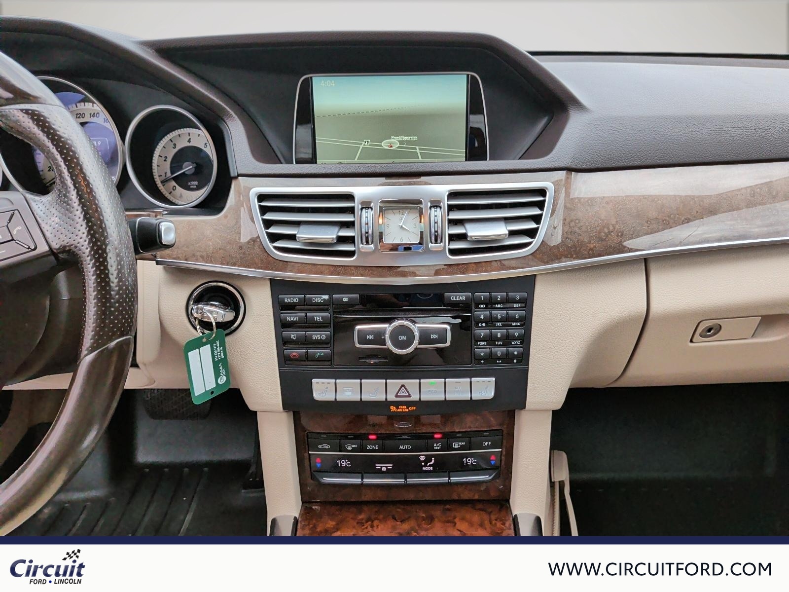 2014 Mercedes-Benz E 300 - Image 10