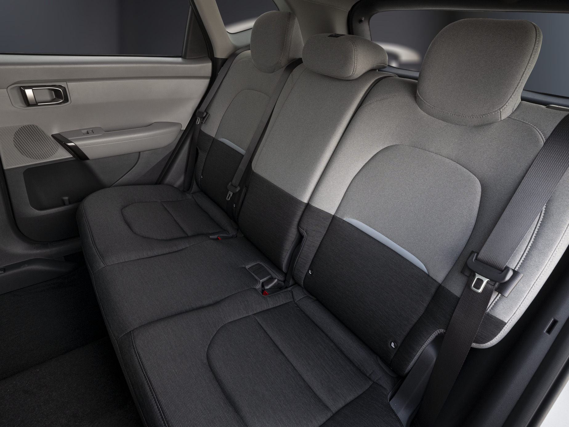 2027 Kia Seltos - Image 9