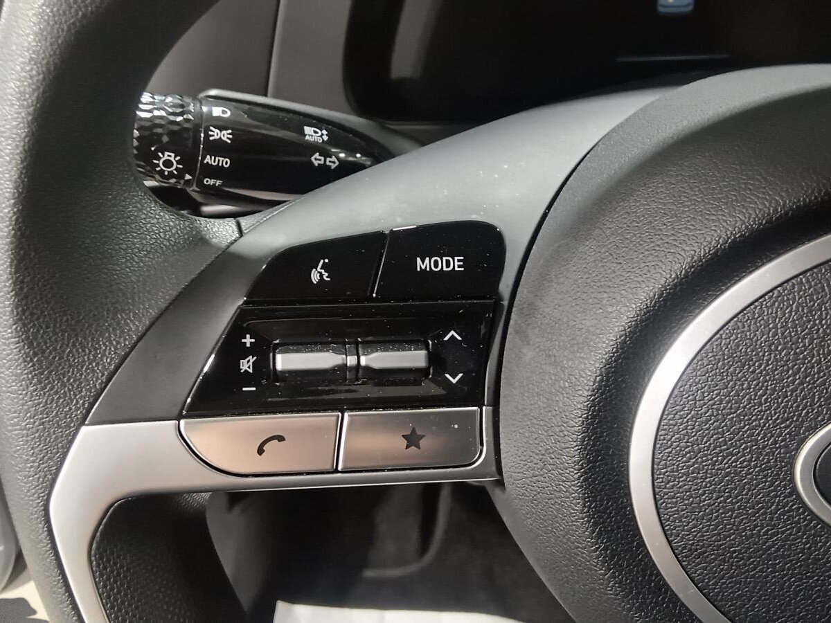 2026 Hyundai Elantra - Image 17