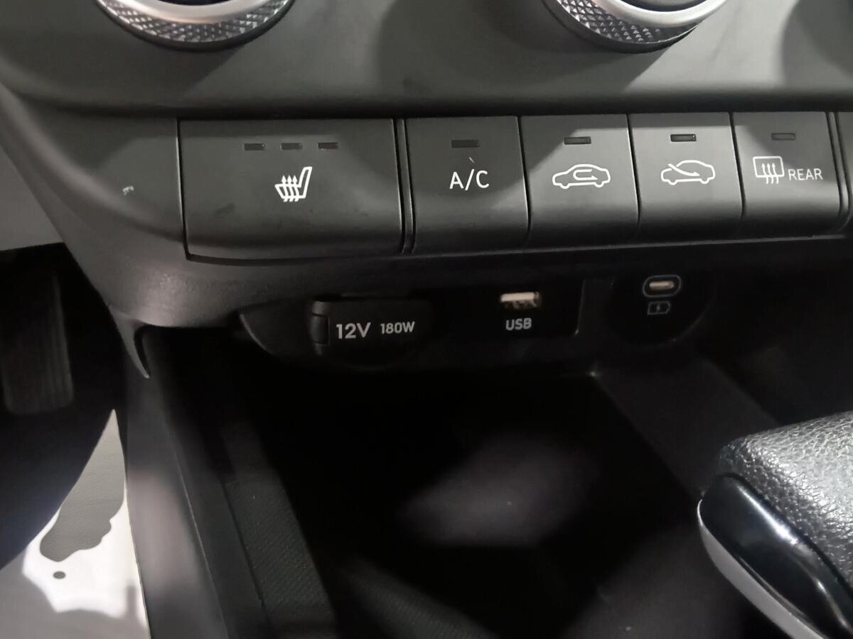 2026 Hyundai Elantra - Image 30