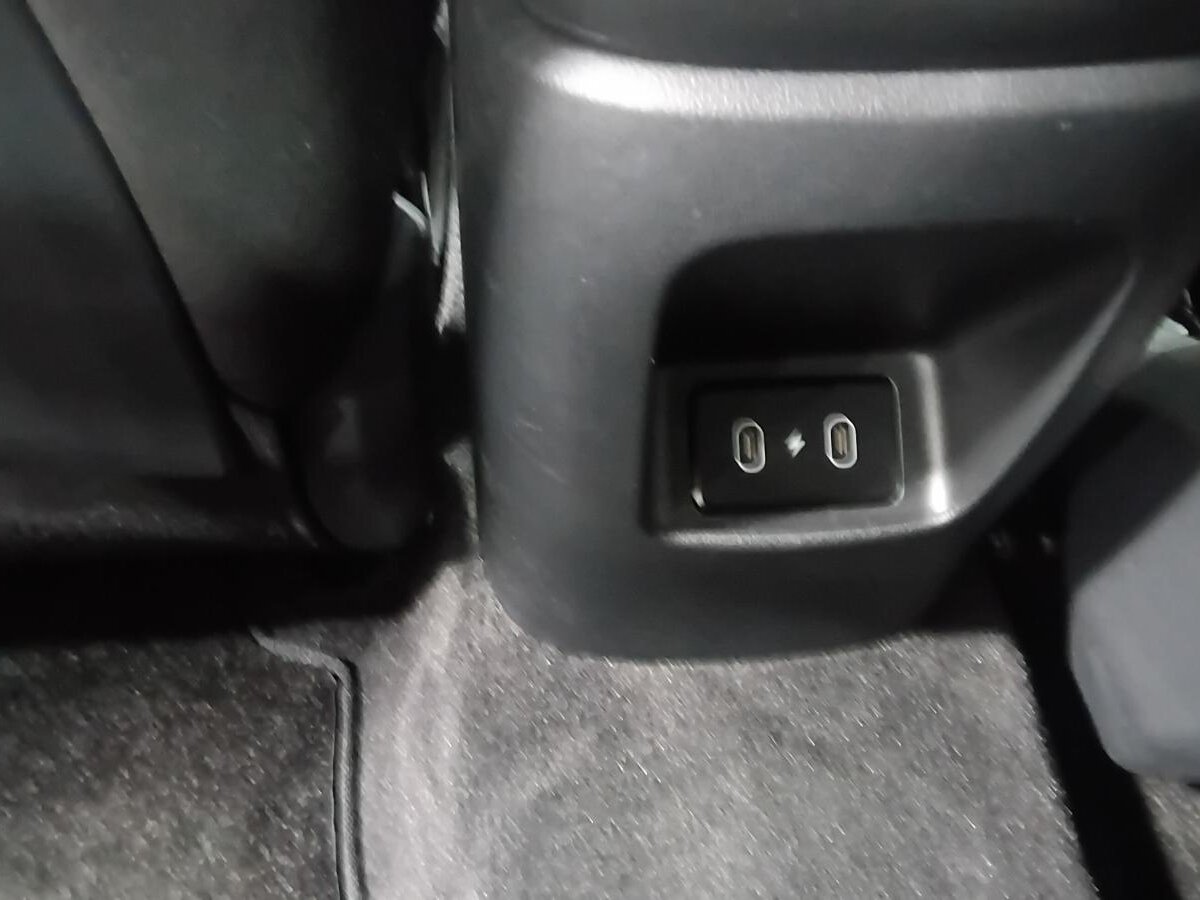 2026 Hyundai Elantra - Image 33
