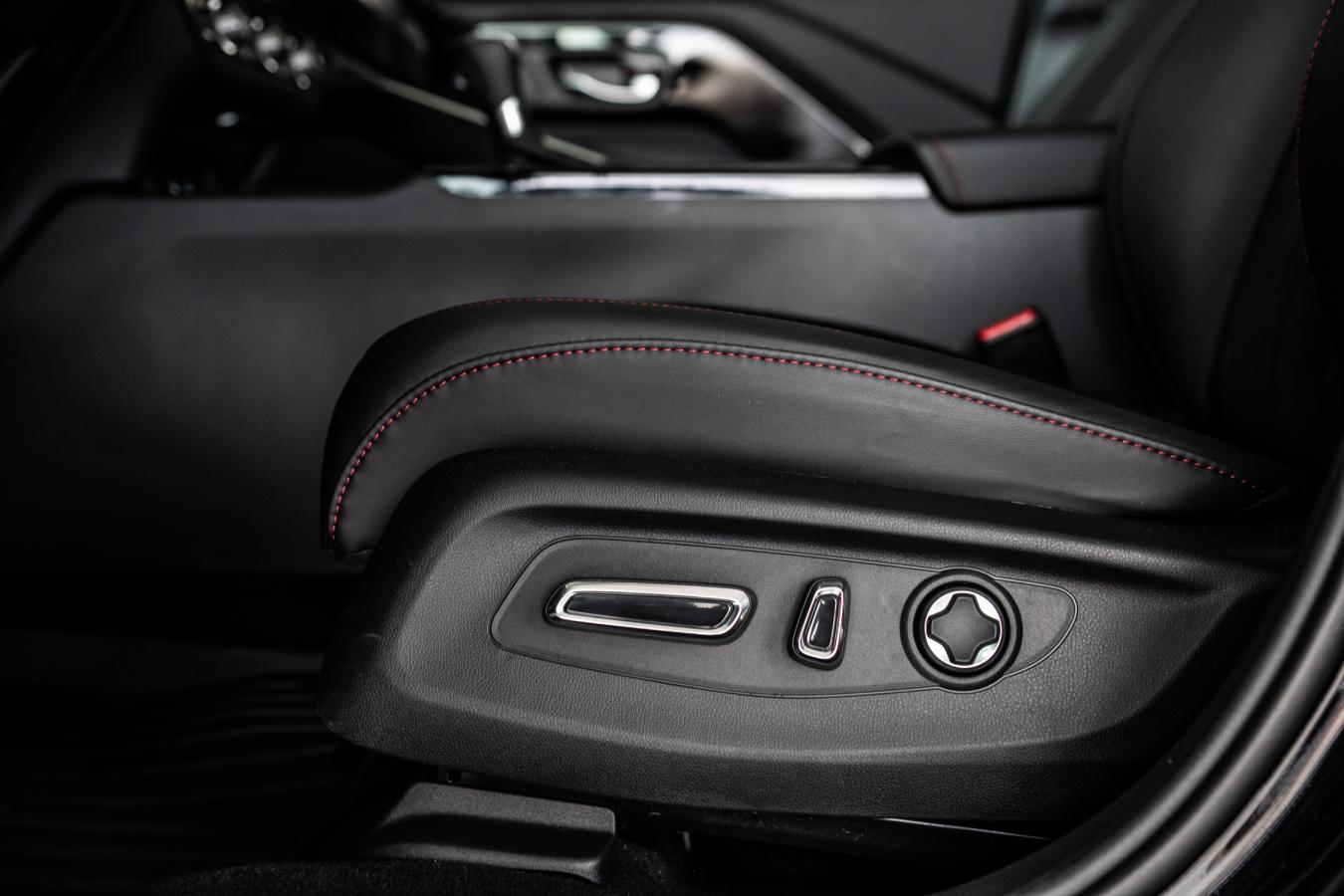 2025 Acura ADX - Image 15