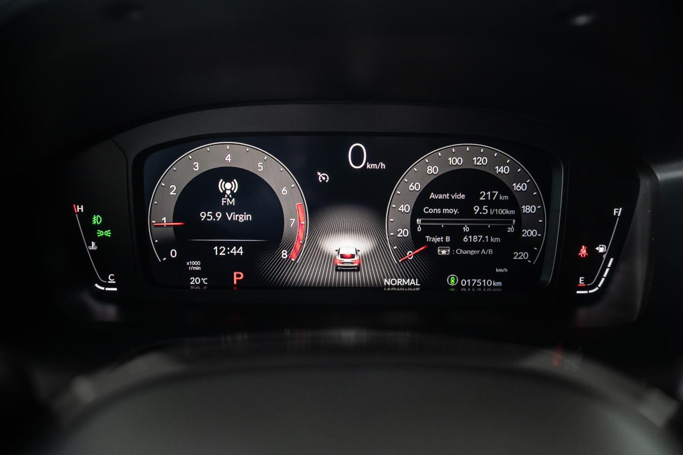 2025 Acura ADX - Image 20