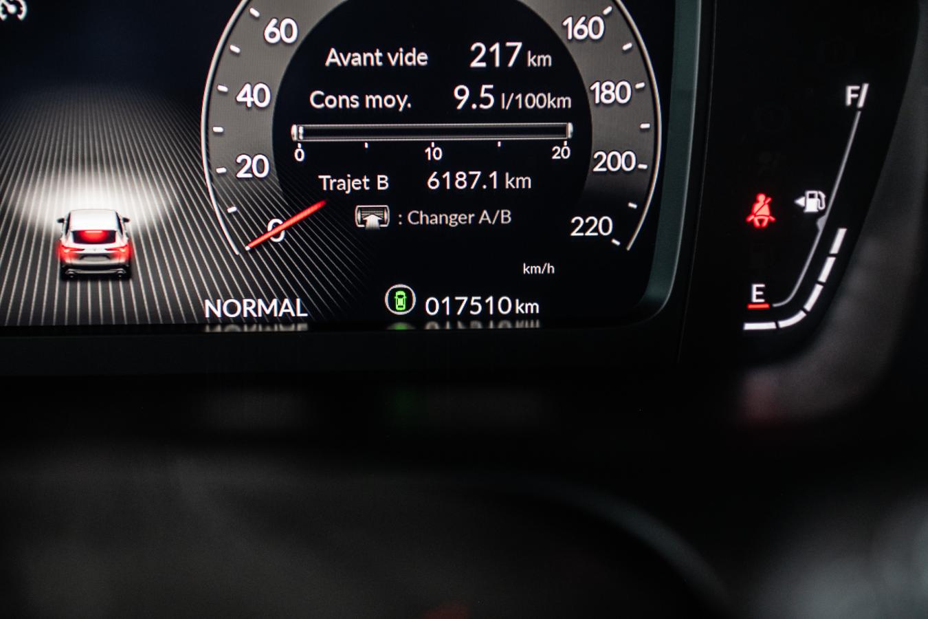 2025 Acura ADX - Image 21