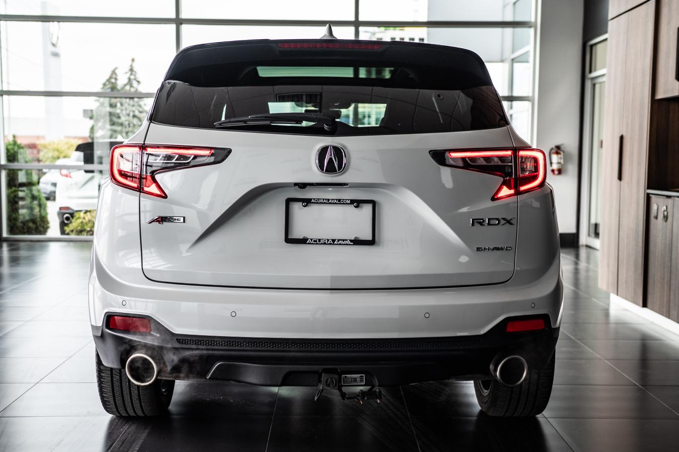 2024 Acura RDX - Image 8