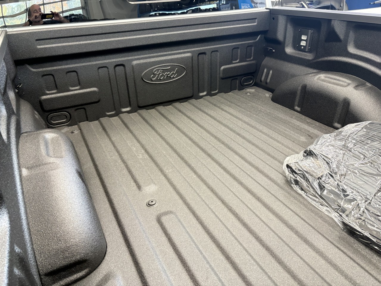 2026 Ford F-150 - Image 12