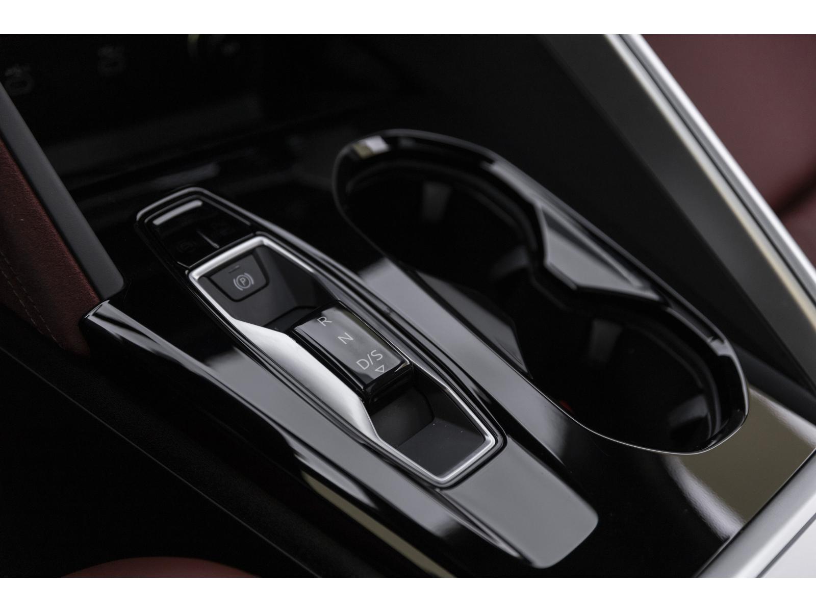 2025 Audi SQ5 - Image 22