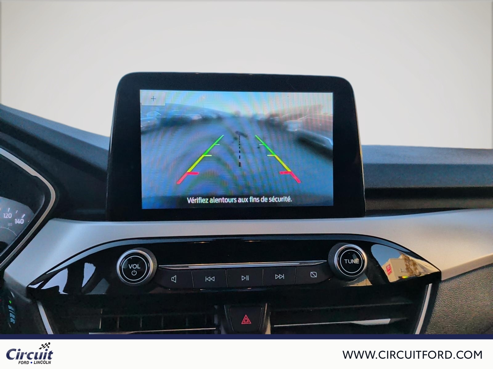 2020 Ford Escape - Image 16