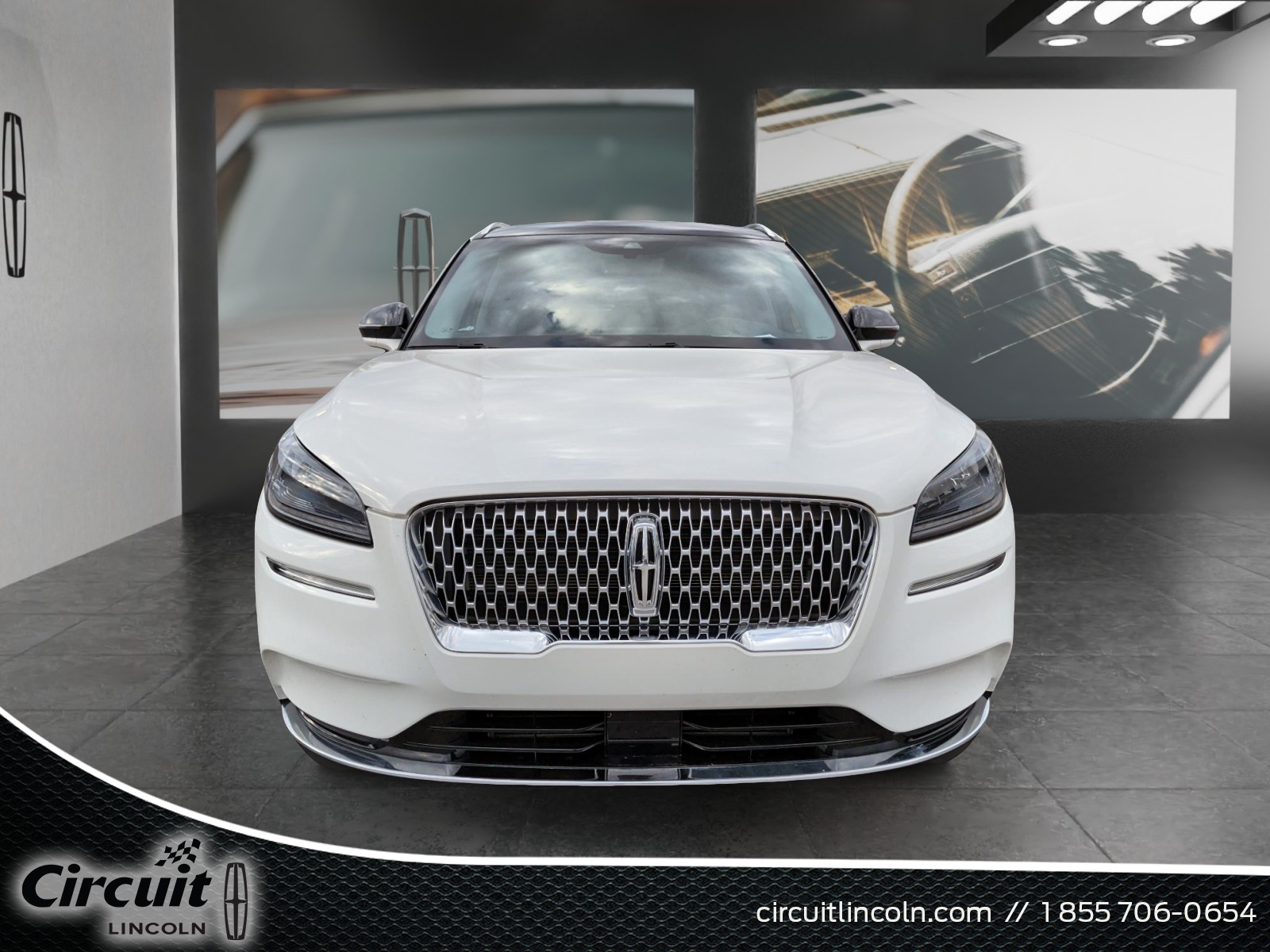 2022 Lincoln Corsair - Image 2