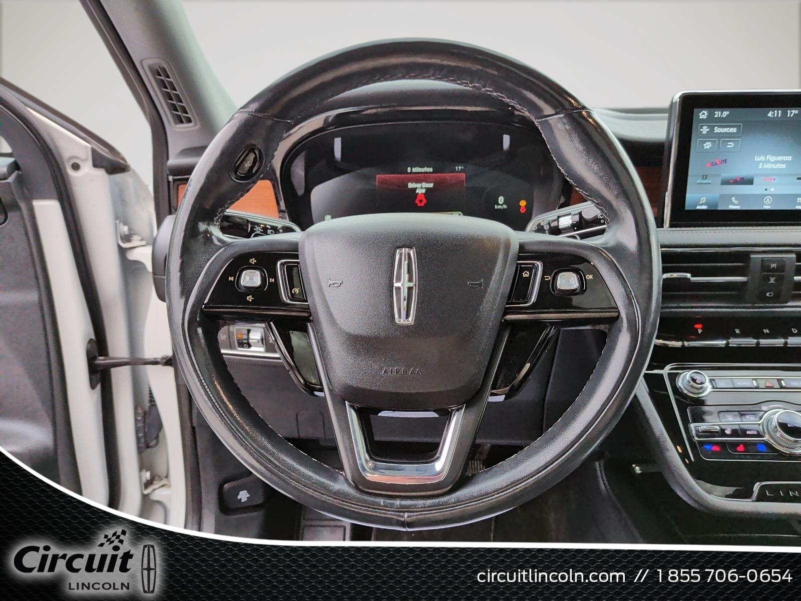 2022 Lincoln Corsair - Image 12