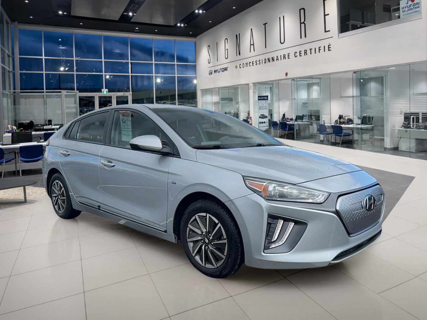2020 Hyundai IONIQ Electric - Image 3