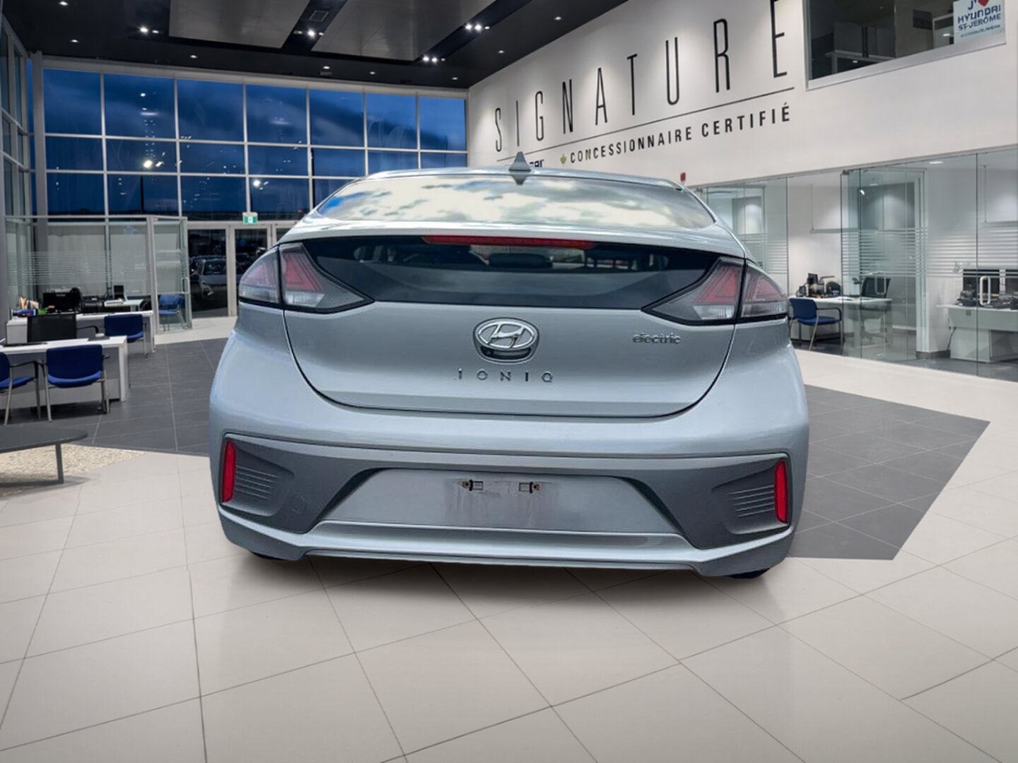 2020 Hyundai IONIQ Electric - Image 6
