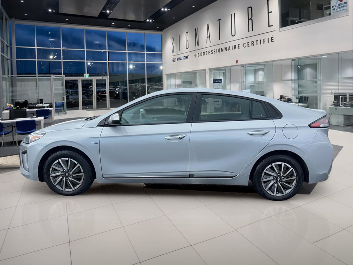 2020 Hyundai IONIQ Electric - Image 8