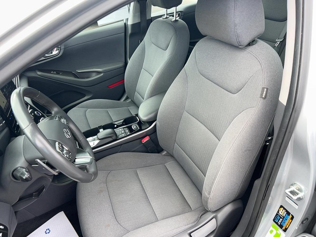 2020 Hyundai IONIQ Electric - Image 11
