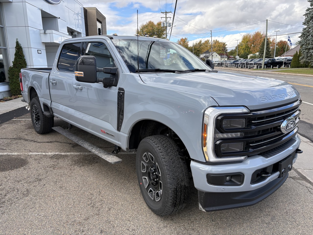 2027 Ford Super Duty F-250 SRW - Image 11