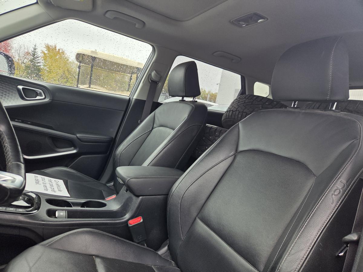 2020 Kia Soul EV - Image 13