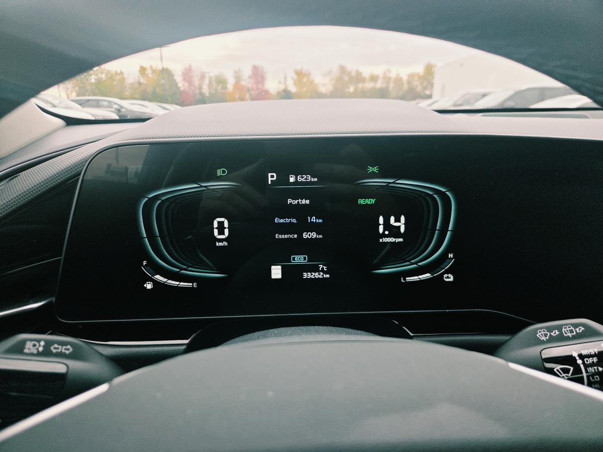2023 Kia Niro - Image 9